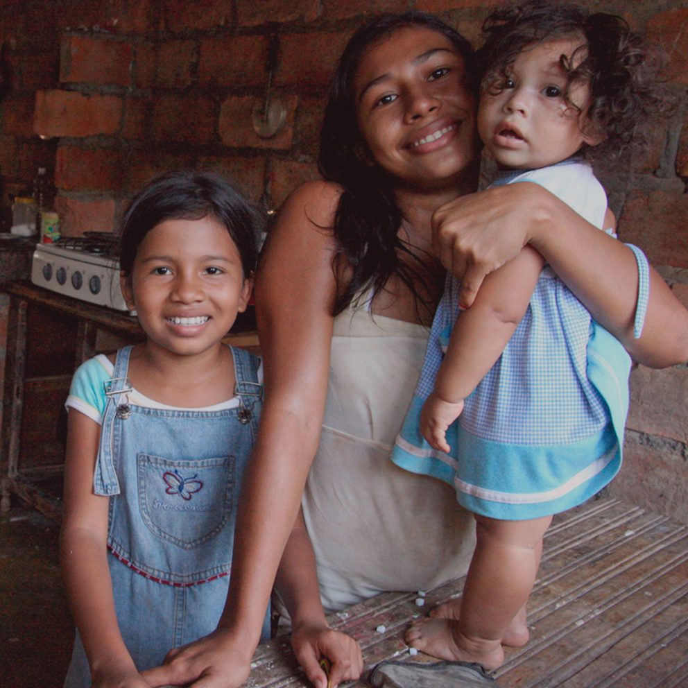 Ayudas con dinámicas educativas a las zonas más desfavorecidas de Colombia